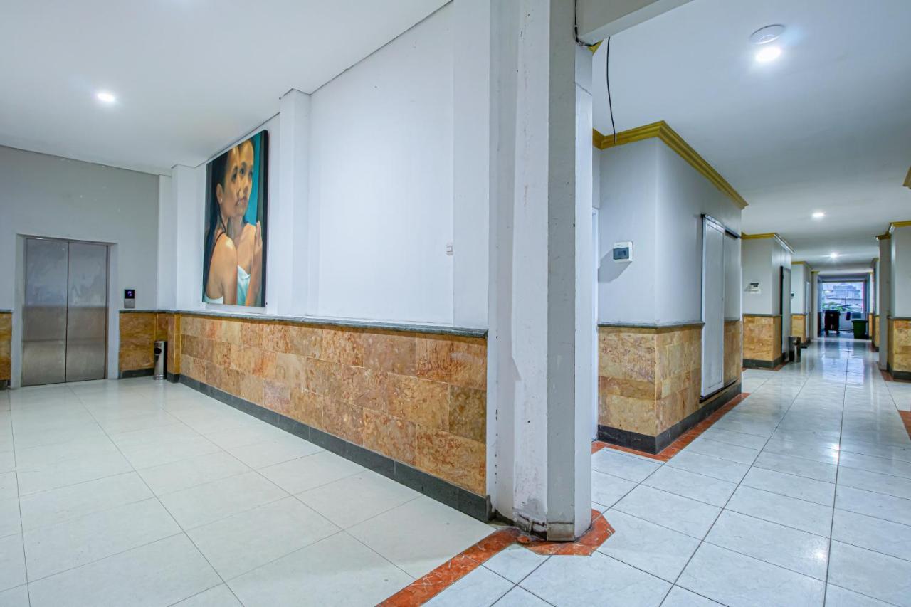 De 80'S Genteng Ijo Jakarta Luaran gambar